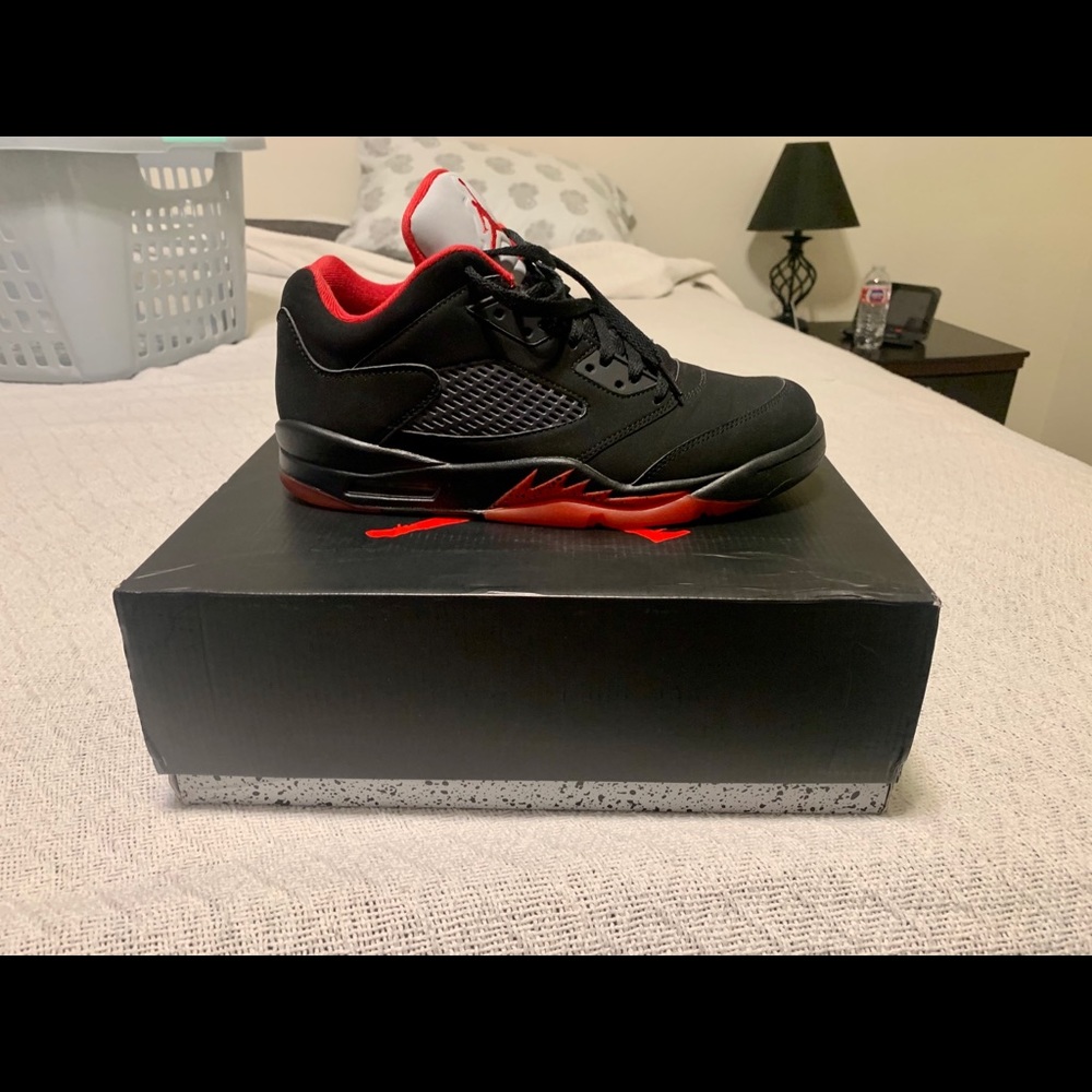 Air Jordan 4